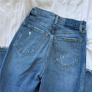 90s Straight-Leg Jeans